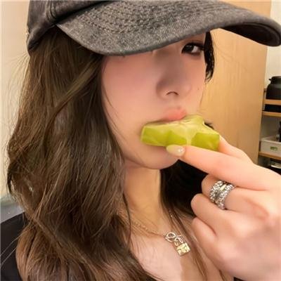 红。白。蓝
